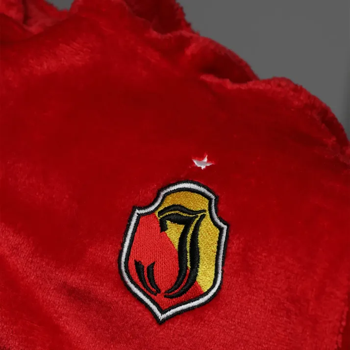 Koc czerwony z haftem J