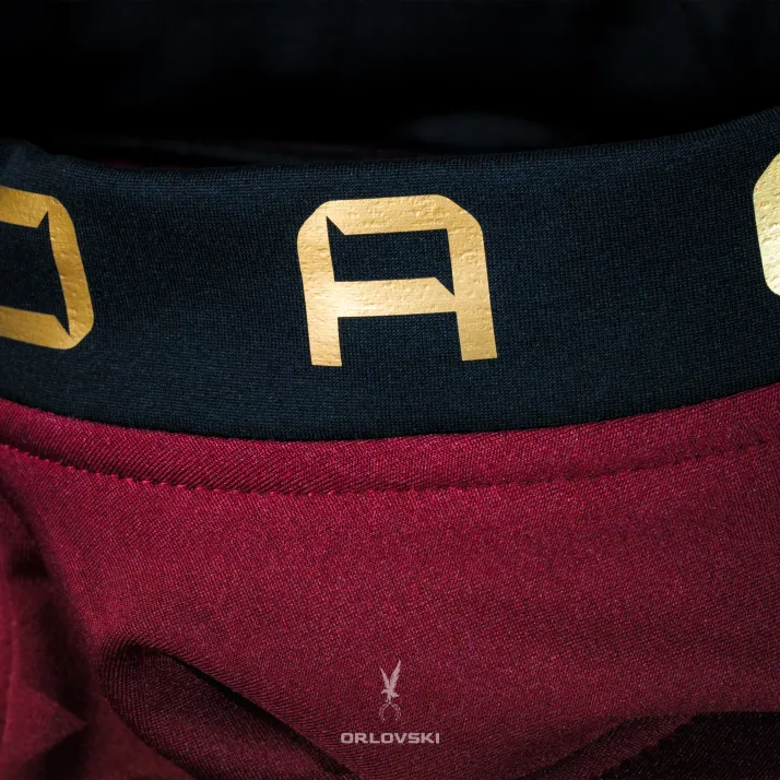 Bluza tech-wear bordowa z czarnym rękawem