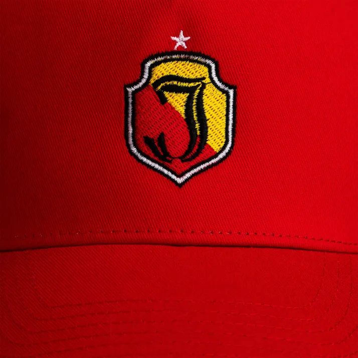 Czapka z daszkiem czerwona herb